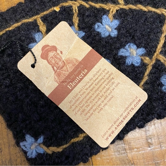 NWT Andes Gifts Alpaca Blend Floral Ear Warmer Headband Flowers Black Blue Knit - Picture 4 of 8